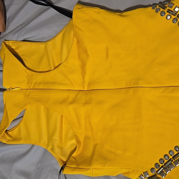 Bebe mustard yellow dress - Picture 4 of 4